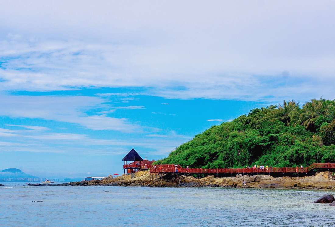 蜈支洲岛旅游风景区