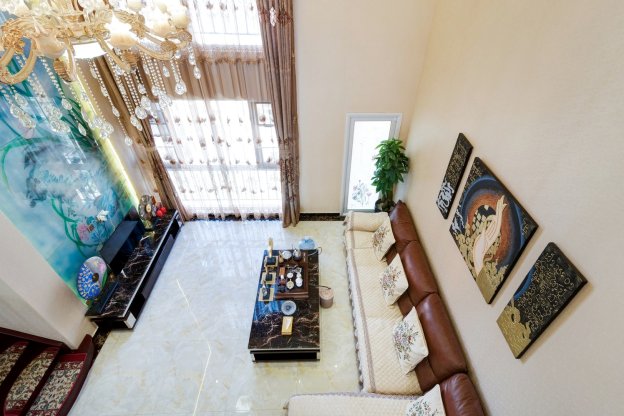 C.o-HKo4ltFJi8ATLqzi624