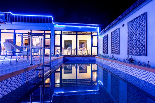 C._M0DCiffURE3MBJ_ii624